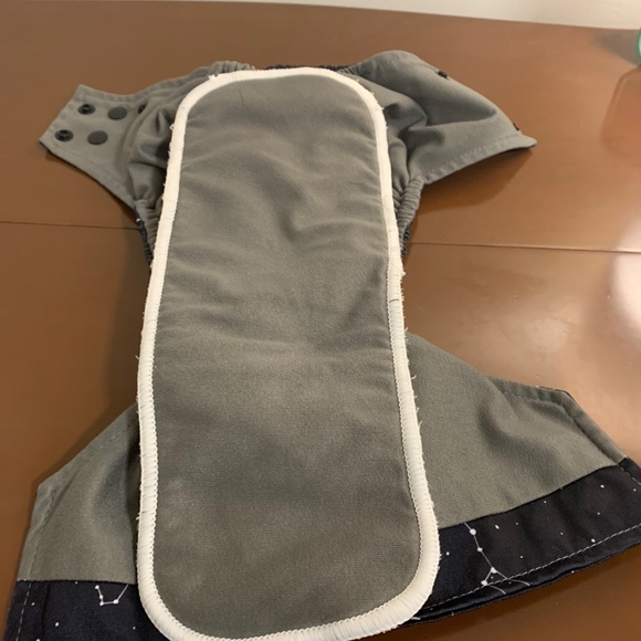 Bundle of Two LPO AIO Diapers - Picture 8 of 9